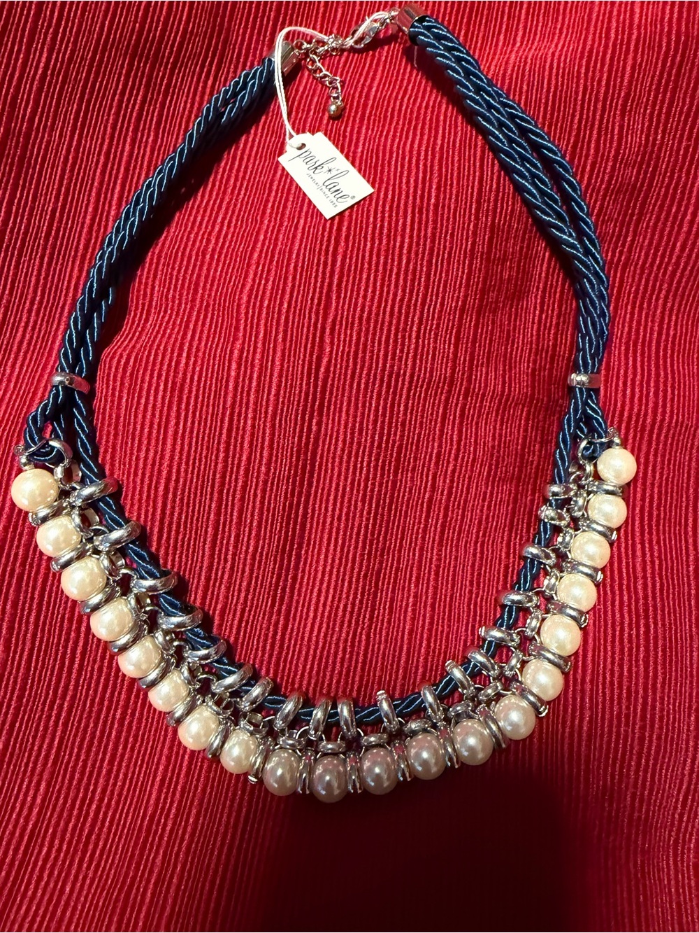 Brand new with original Park Lane tag! 💙🤍